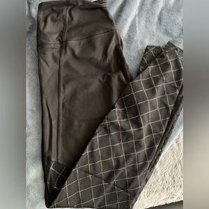 Slight used Victora Secret work out leggings